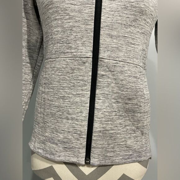 Lululemon Jacket - Picture 3 of 11